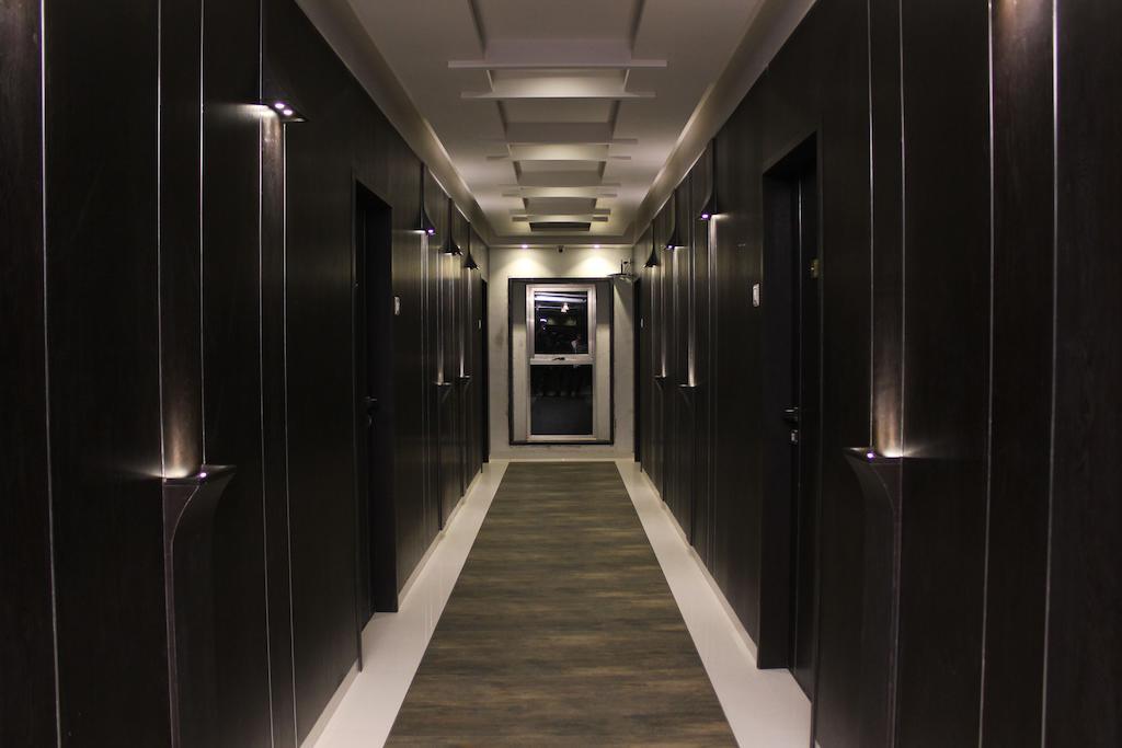 Hotel Magnum Inn Джунагад Екстериор снимка