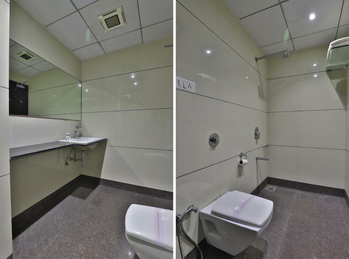 Hotel Magnum Inn Джунагад Екстериор снимка